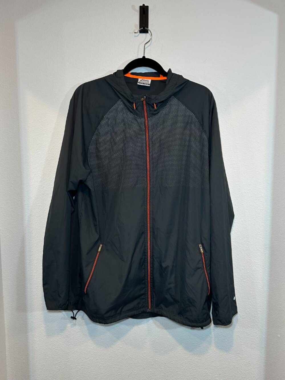 Asics Men’s Dark Gray Orange Zip Up Hooded Running Jacket Size Extra Large